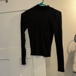 Women's Black Mock Neck Long-Sleeve Tee